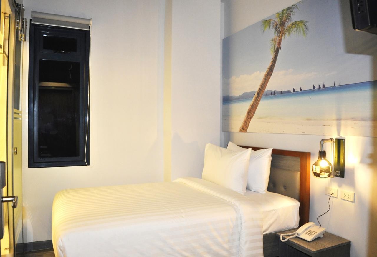 Gq Plaza Hotell Kalibo Exteriör bild