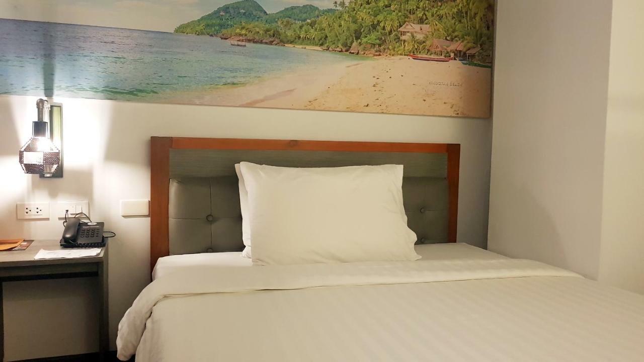 Gq Plaza Hotell Kalibo Exteriör bild